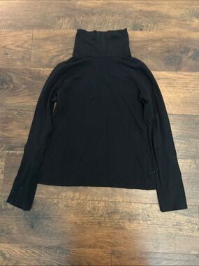 Cat & Jack Black turtle neck Top!!! 🖤